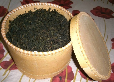 Чтобы круглый год использовать иван-чай, нужно правильно засушить его. Есть несколько способов сушки иван-чая, которые позволяют сохранить его лече...